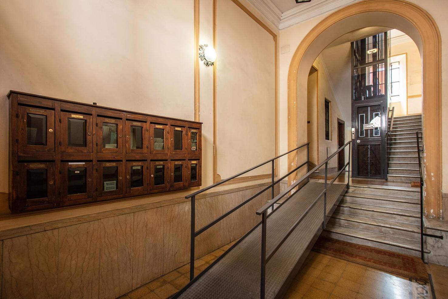 Monti Quiet And Spacious Apartment Rome Exterior photo